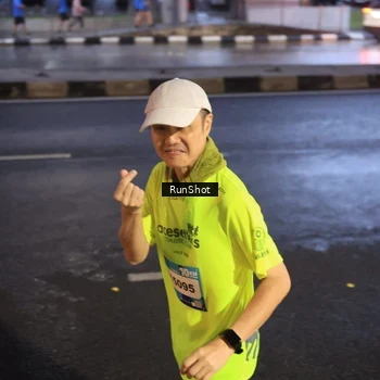 Runner Photo 7932783