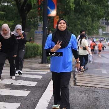 Runner Photo 7932824