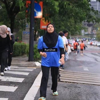 Runner Photo 7932839