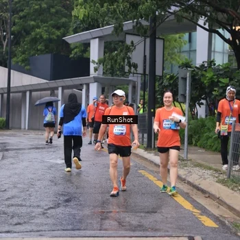 Runner Photo 7932851