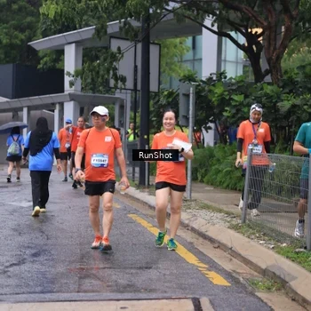 Runner Photo 7932856