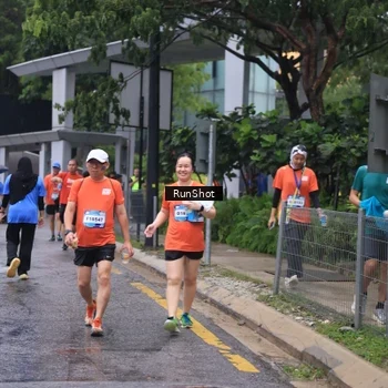 Runner Photo 7932859