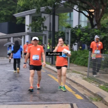 Runner Photo 7932861