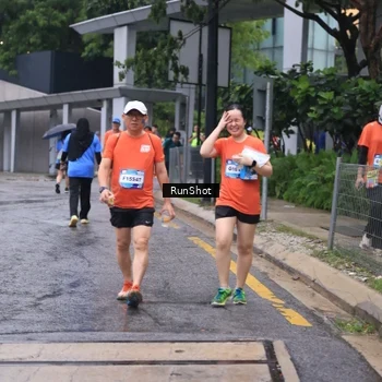Runner Photo 7932869