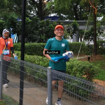 Runner Photo 7932890