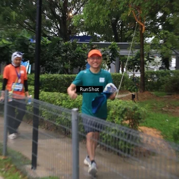 Runner Photo 7932892