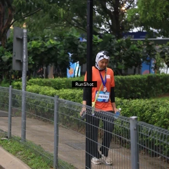 Runner Photo 7932902