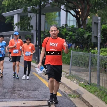 Runner Photo 7932923