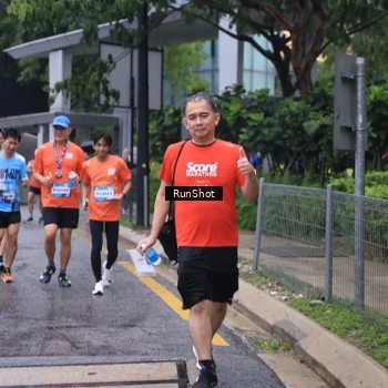 Runner Photo 7932925