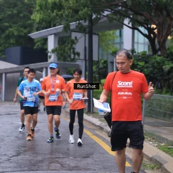 Runner Photo 7932928
