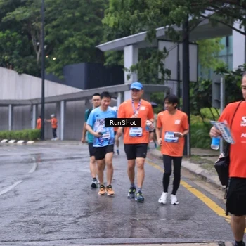 Runner Photo 7932931