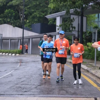 Runner Photo 7932934