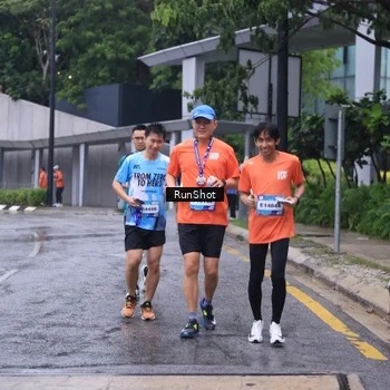 Runner Photo 7932941