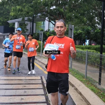 Runner Photo 7932945