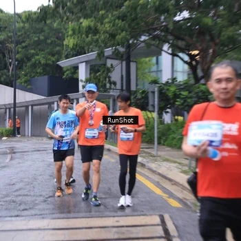 Runner Photo 7932946