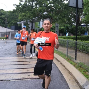 Runner Photo 7932949