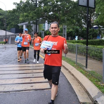 Runner Photo 7932950