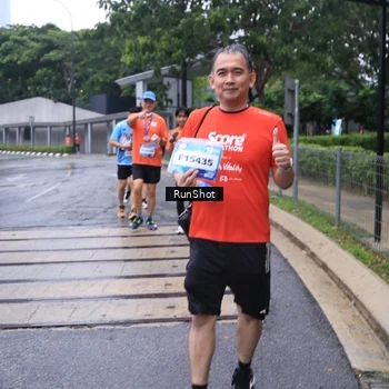 Runner Photo 7932952