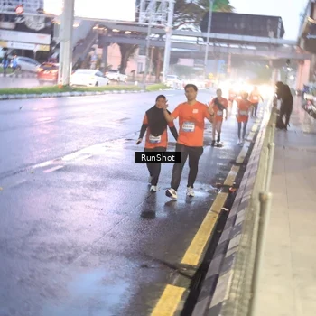 Runner Photo 7932960