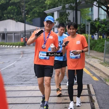 Runner Photo 7932961