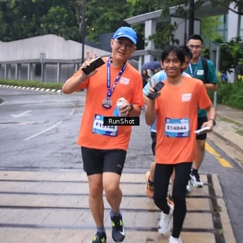 Runner Photo 7932967