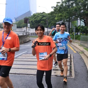 Runner Photo 7932983