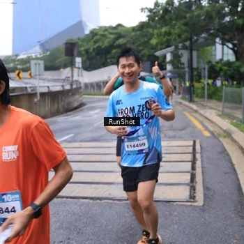 Runner Photo 7932985