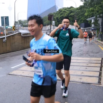 Runner Photo 7932989