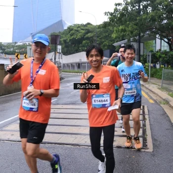 Runner Photo 7932994
