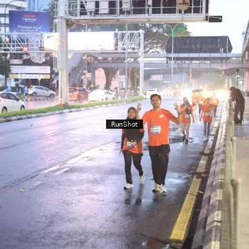 Runner Photo 7932995