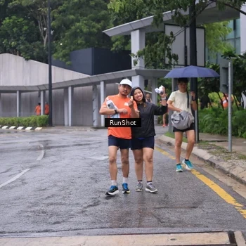Runner Photo 7933011