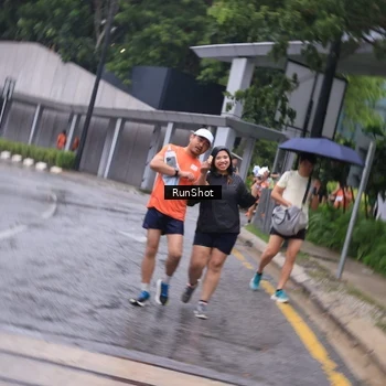 Runner Photo 7933012