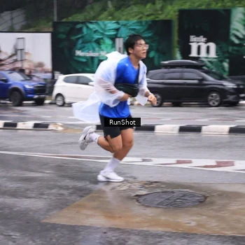 Runner Photo 7933028