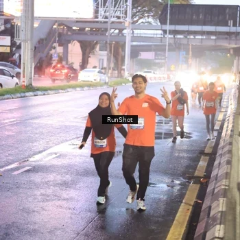 Runner Photo 7933030