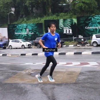 Runner Photo 7933046