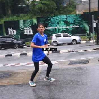Runner Photo 7933052