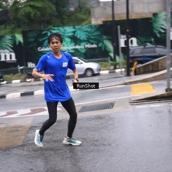 Runner Photo 7933054