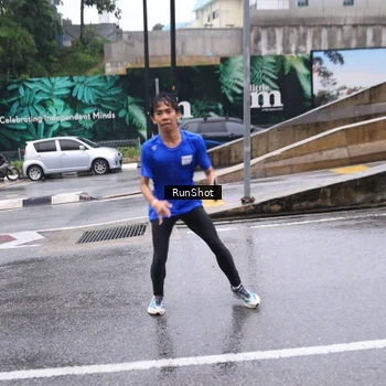 Runner Photo 7933058
