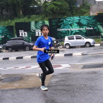 Runner Photo 7933067