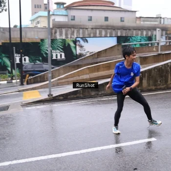 Runner Photo 7933071