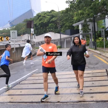 Runner Photo 7933080