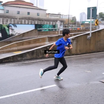 Runner Photo 7933085