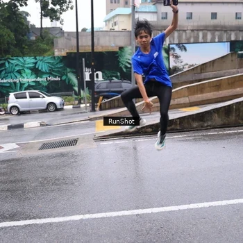 Runner Photo 7933088