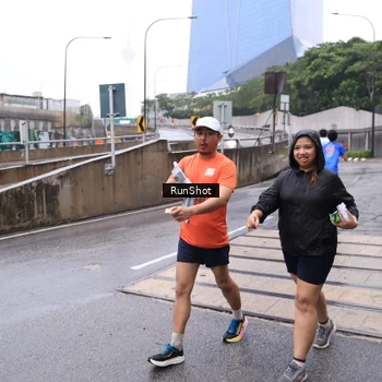 Runner Photo 7933091