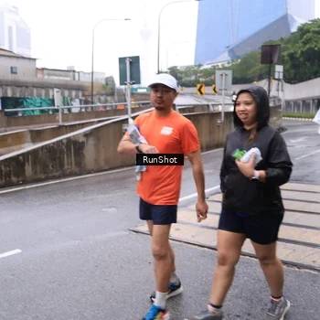 Runner Photo 7933097