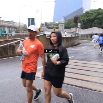 Runner Photo 7933098