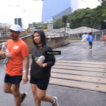 Runner Photo 7933101