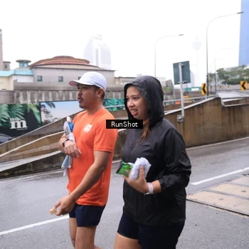 Runner Photo 7933102