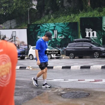Runner Photo 7933106