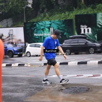 Runner Photo 7933108
